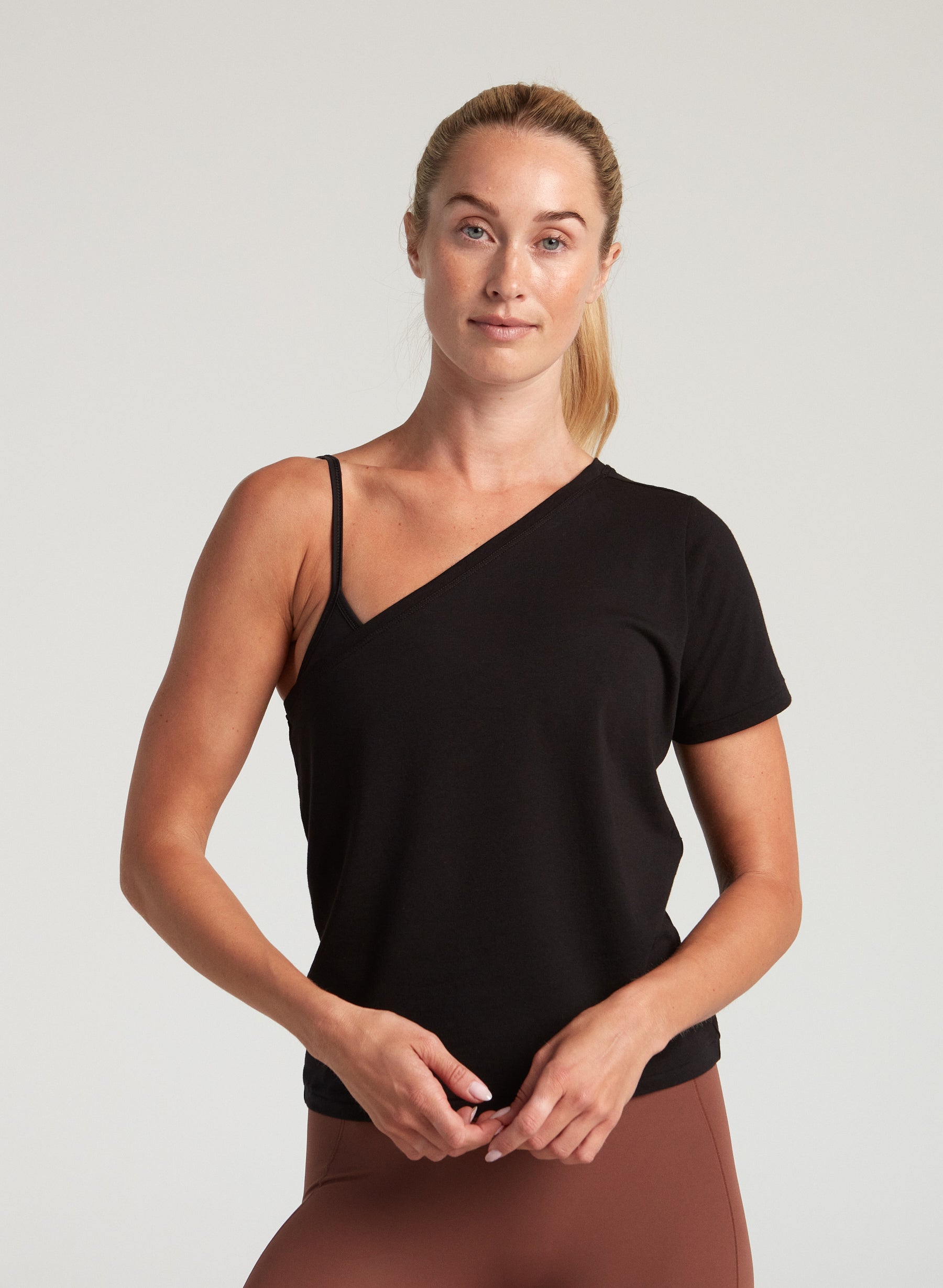 Off The Shoulder Tee Shirt - Black