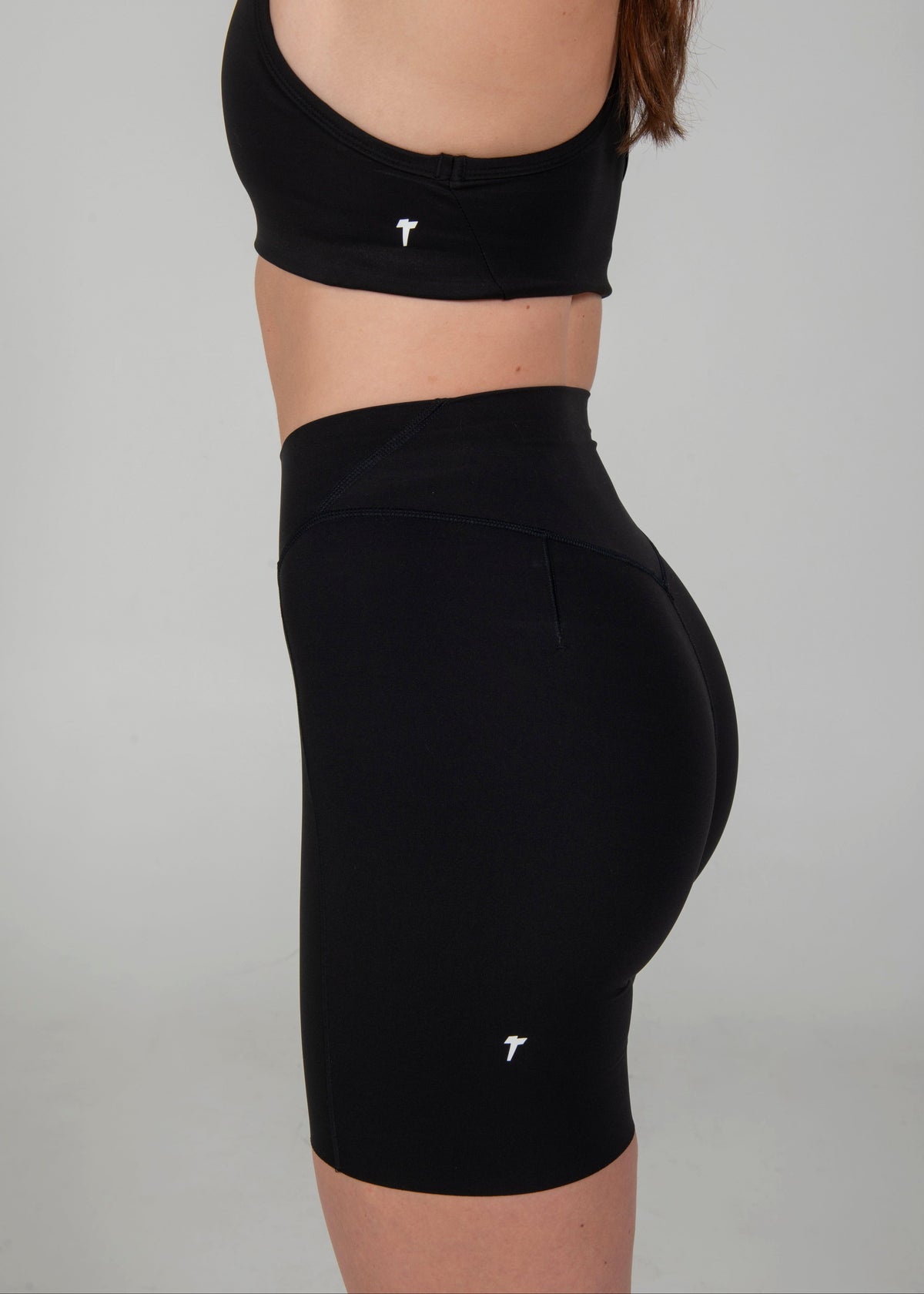 The Meta Studio Short 7" - Black