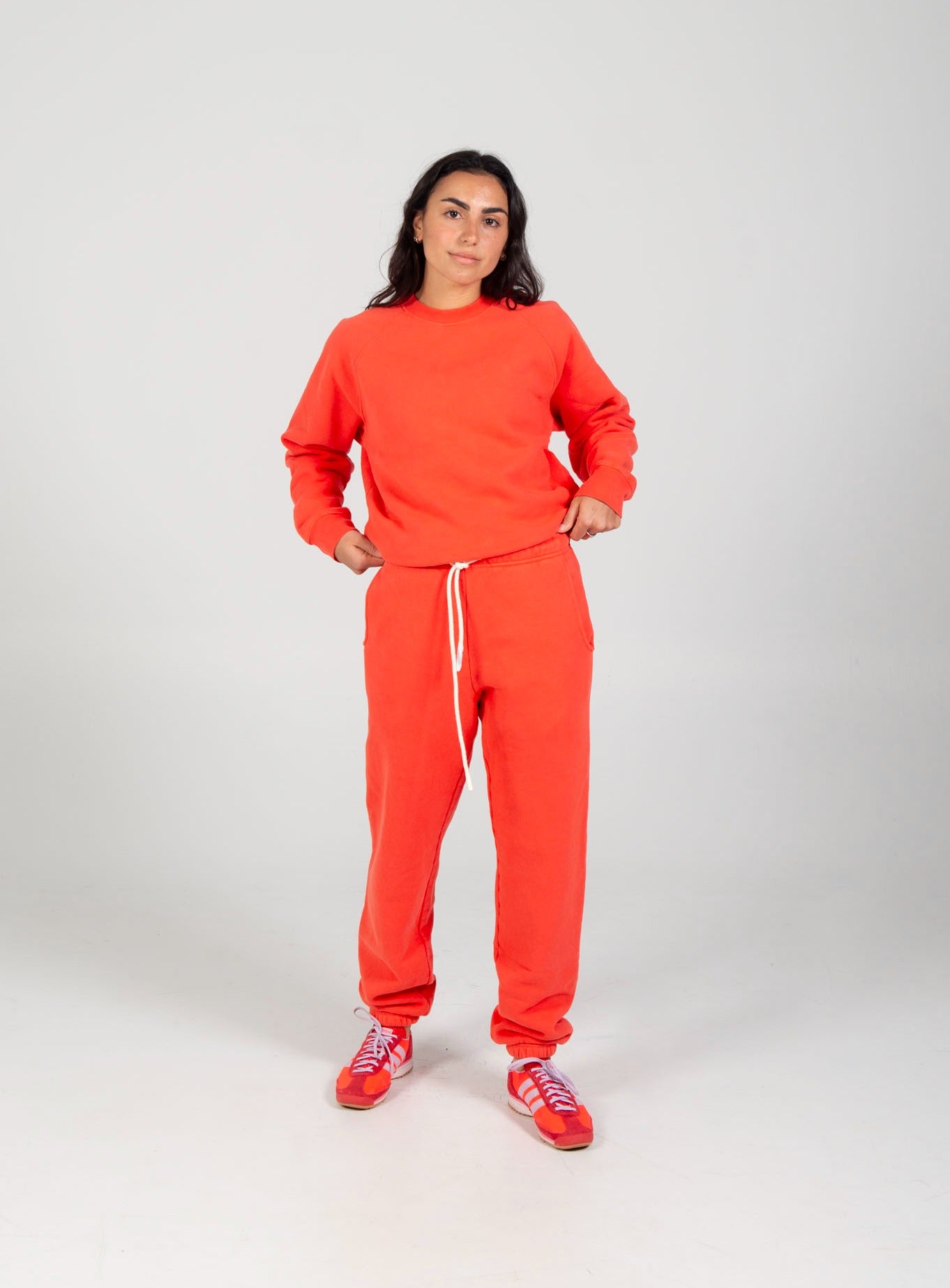 Hangout Crew - Hot Lava