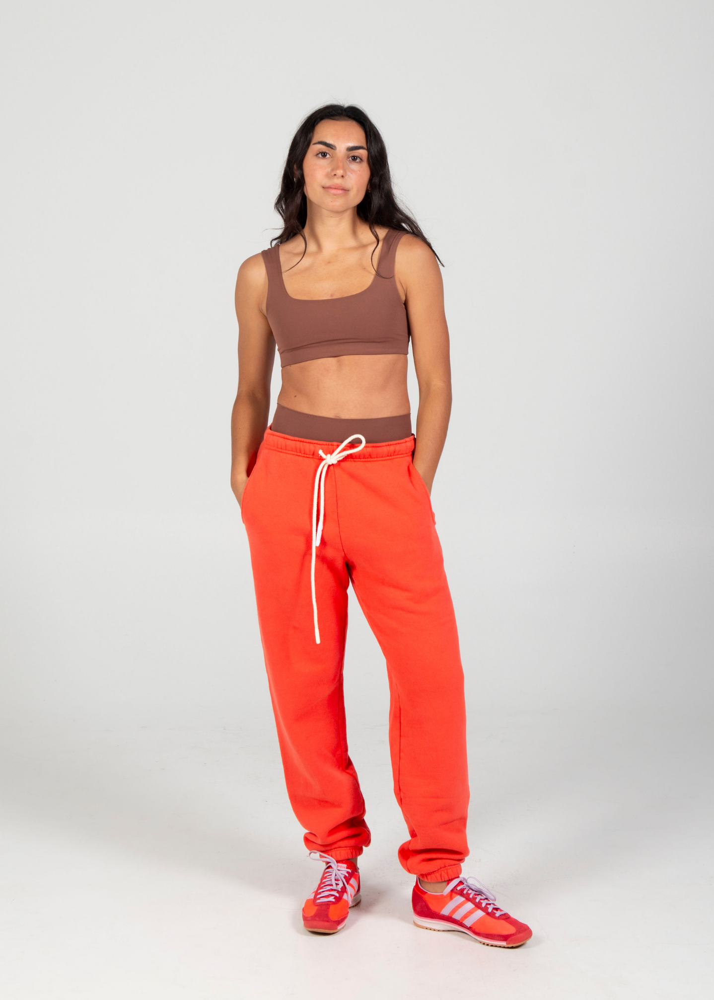 Hangout Jogger - Hot Lava