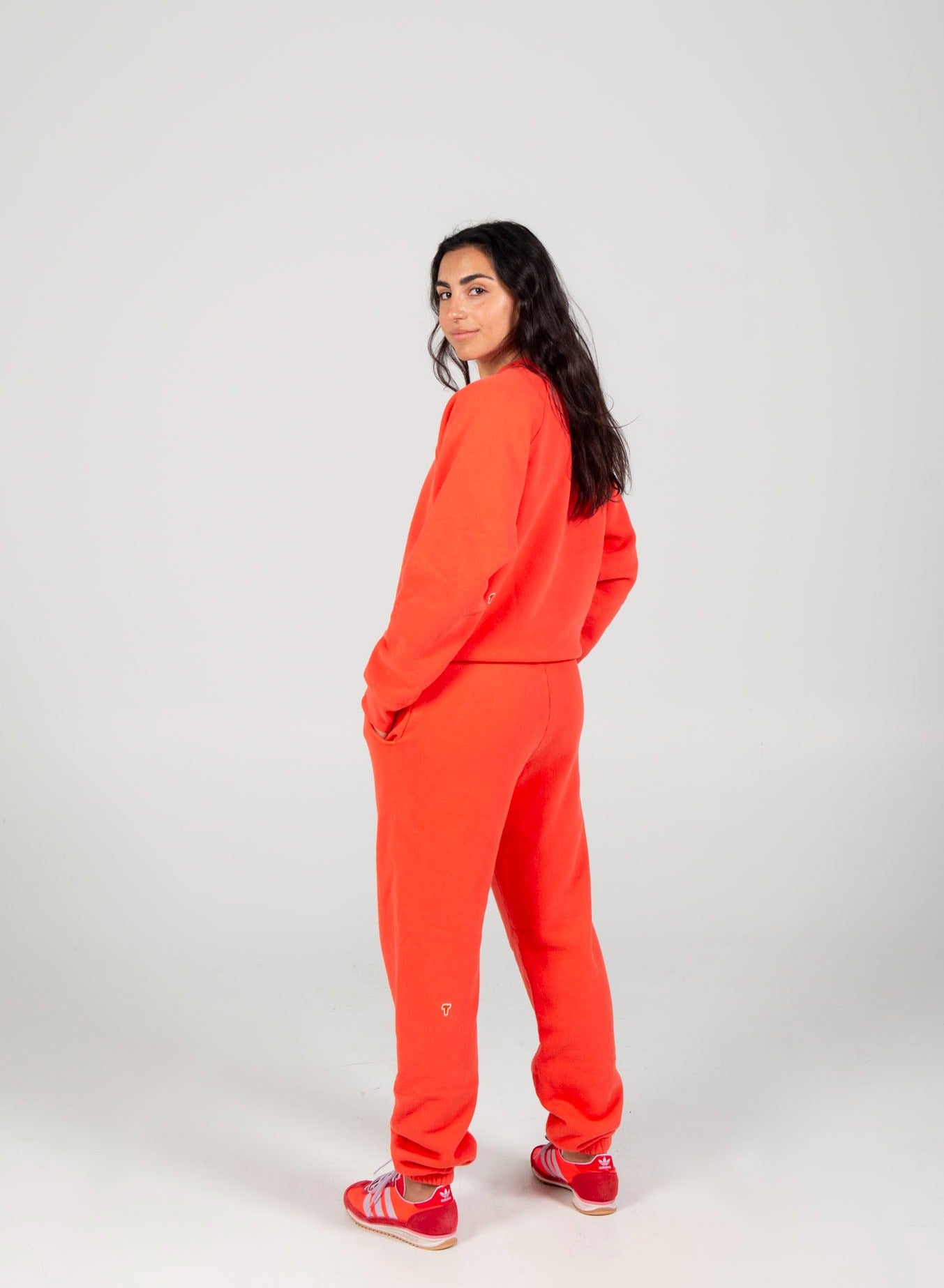 Hangout Jogger - Hot Lava