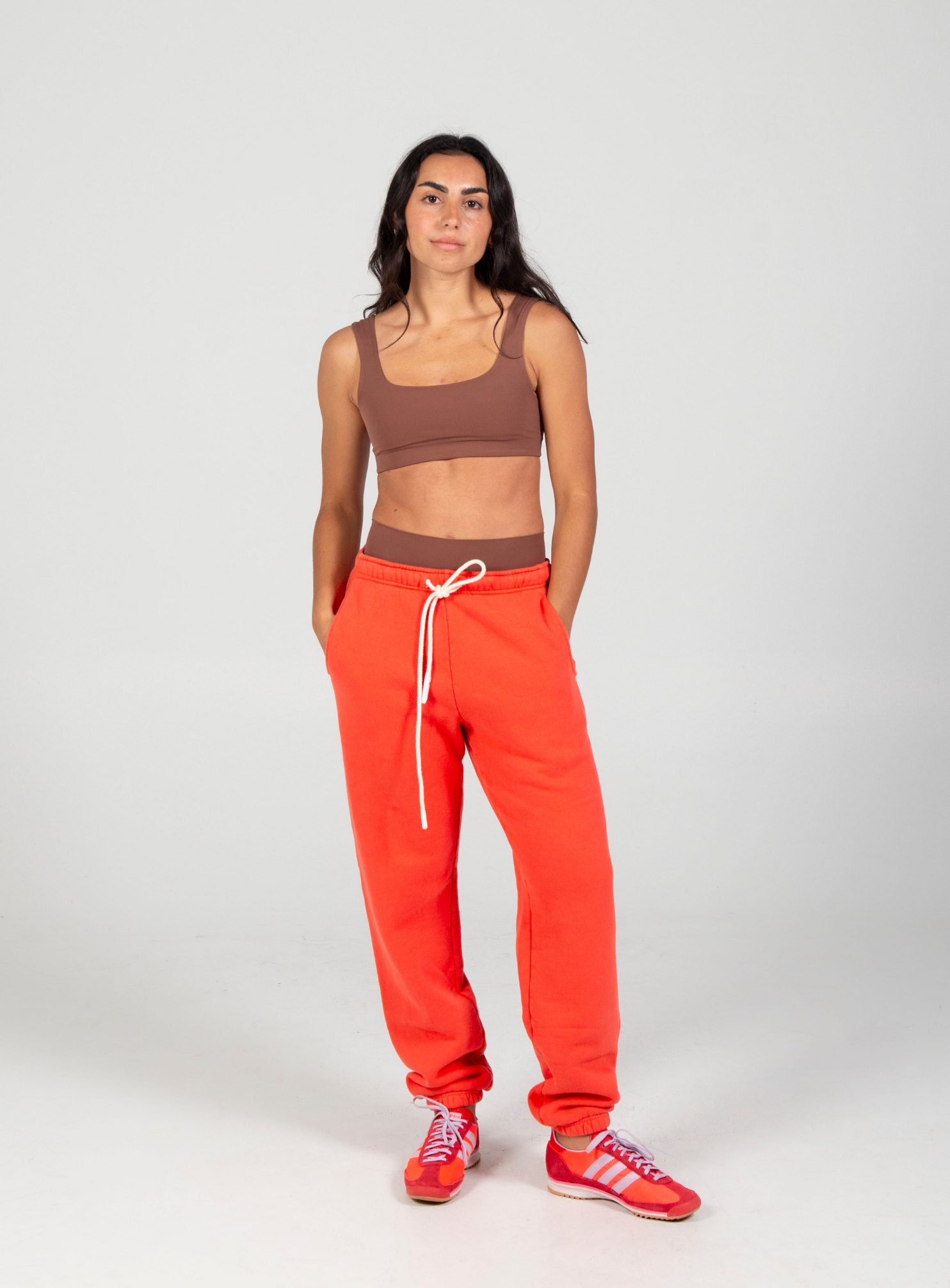 Hangout Jogger - Hot Lava